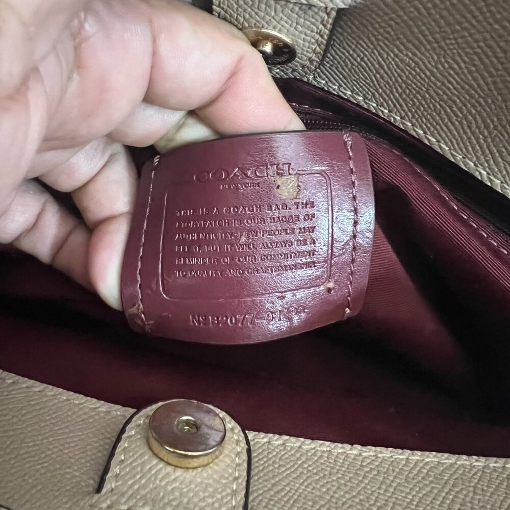 COACH LILLIE Taupe/Gold CARRYALL  Purse - Picture 7 of 8